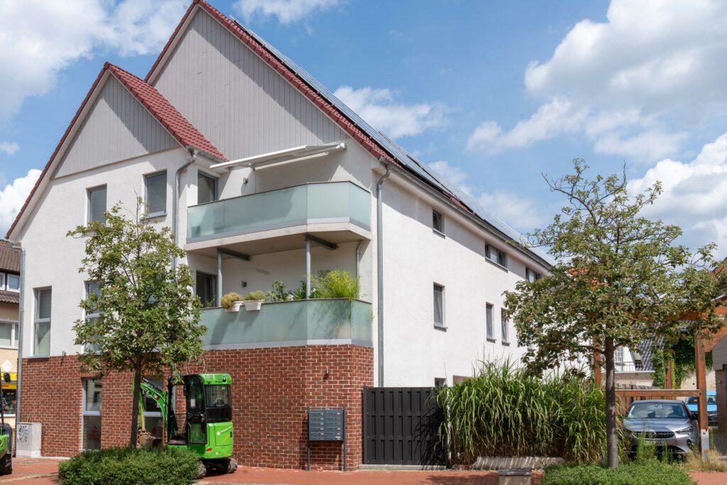 Seriell gebaute Wohnanlage mit 10 Seniorenwohnungen